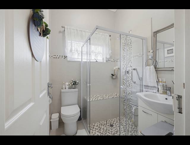 3 BEDROOM TOWNHOUSE FOR SALE IN SOMERSET PARK
